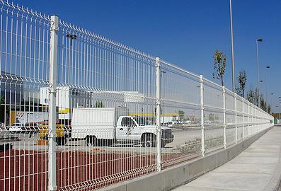 POSTE PARA REJA INDE C-8 2.00 ALT. VERDE. / BLANCA