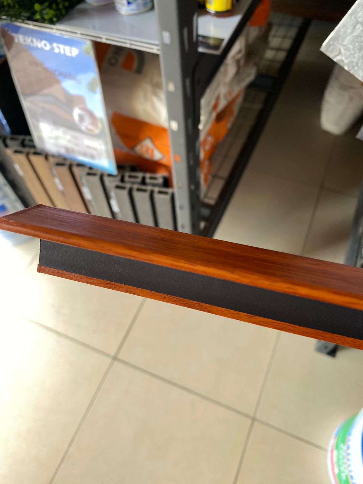 Angulo Interior para Lambrín de WPC (interior) Cerezo Macapa / Pieza de 290 cm