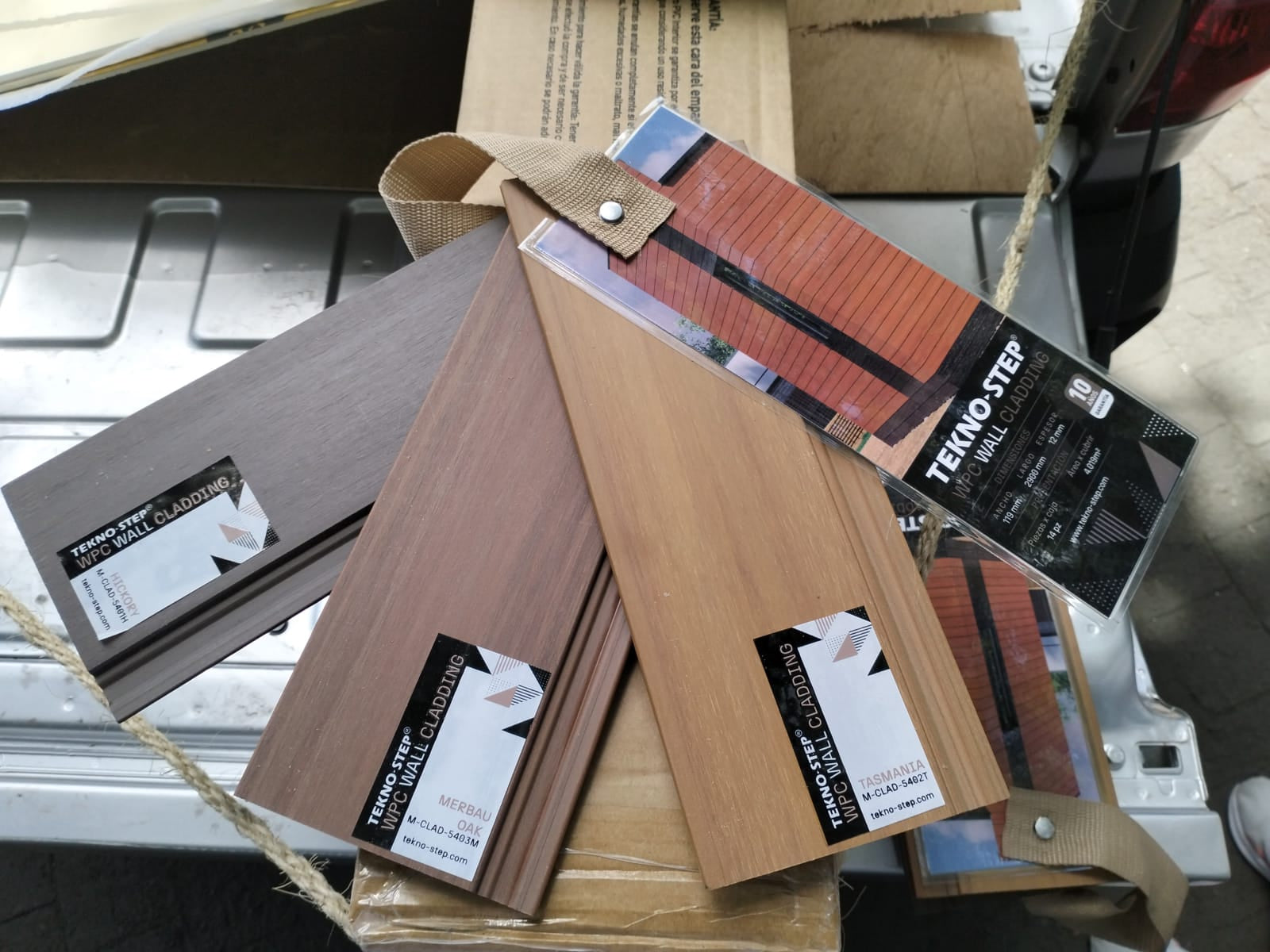 Wall Cladding WPC Hickory / Caja con 14 piezas de 290x11.9 cm