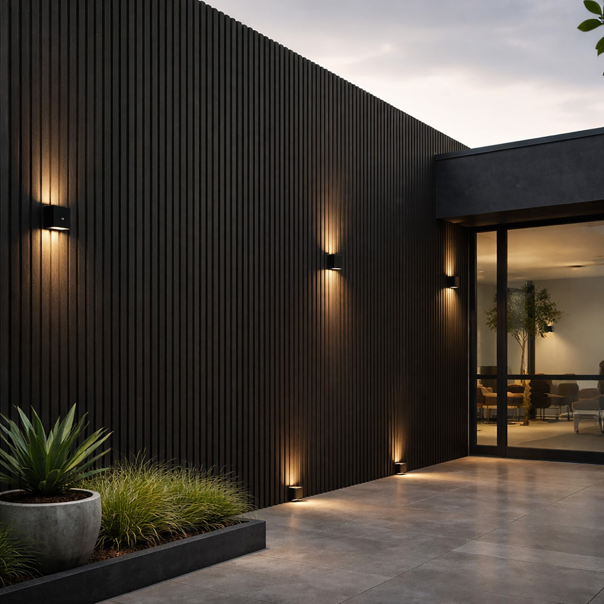 Lambrín WPC (exterior) Dark Black / Caja con 4 piezas de 285x21.9 cm